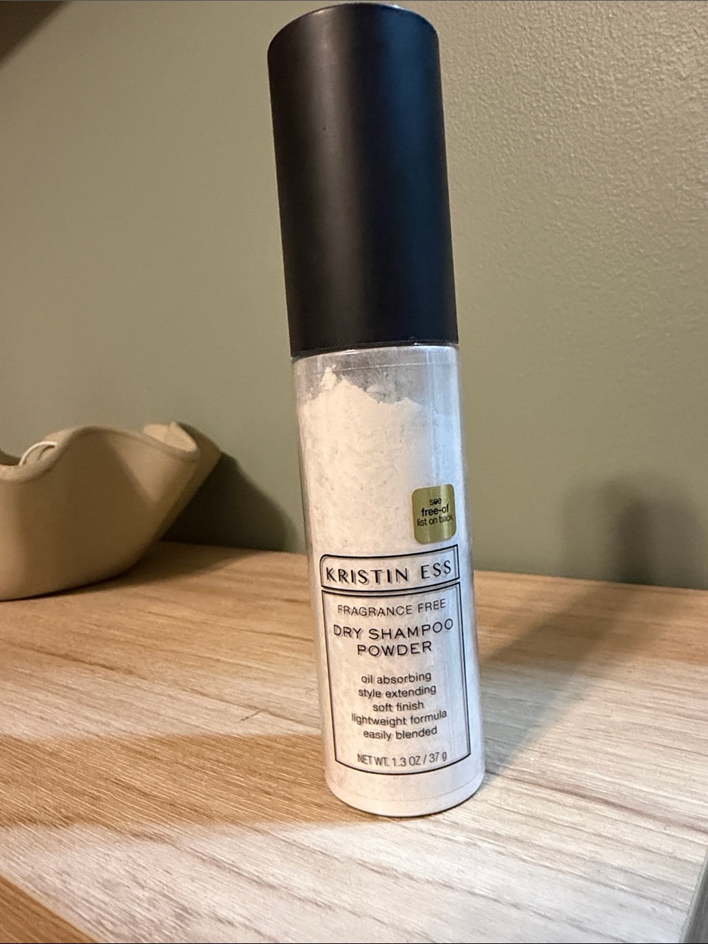 Kristin Ess Fragrance-Free Dry Shampoo Powder